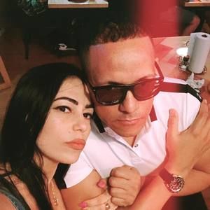 Meet your Posher, Zaira